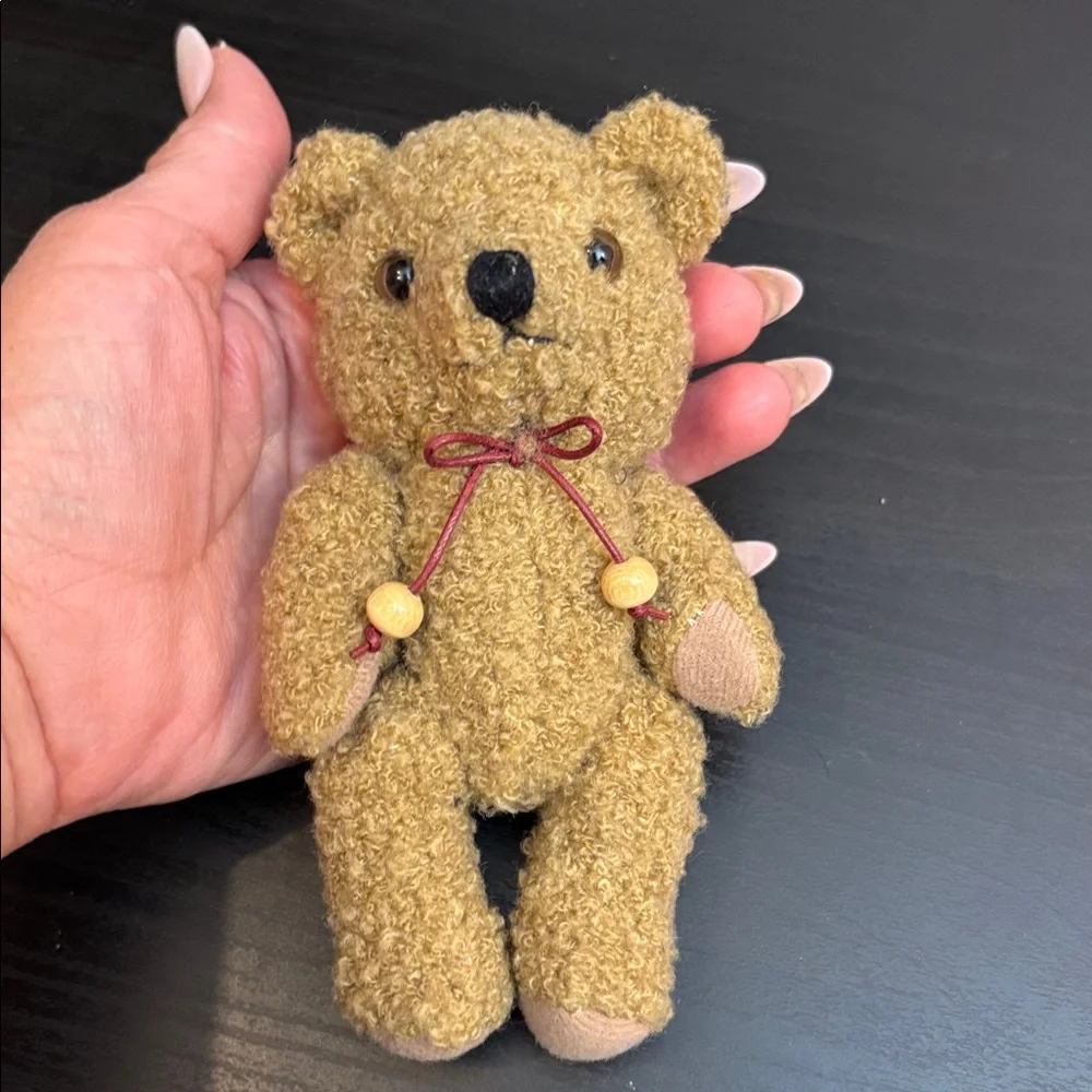 Vintage Collectible Adorable small tan Teddy Bear with moveable limbs. - Picture 3 of 14